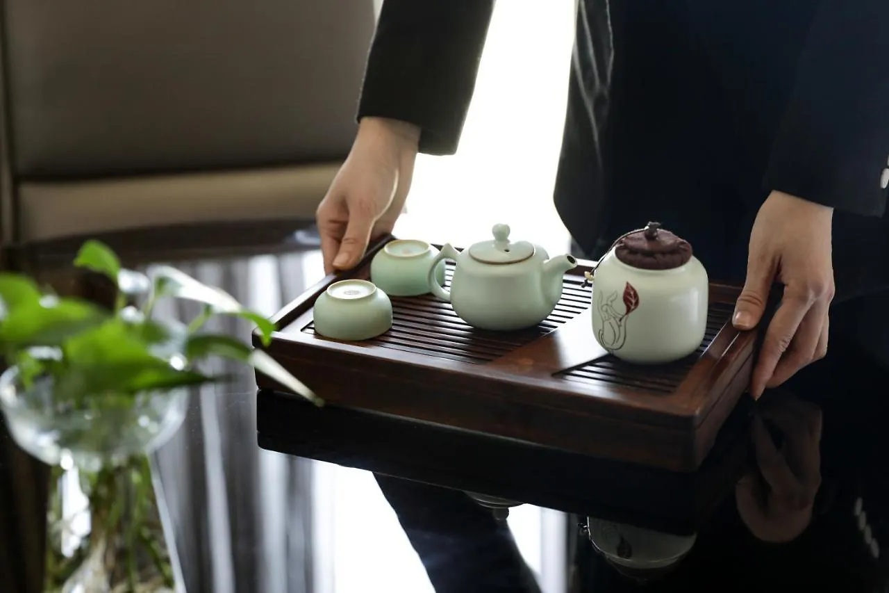 Wanda Vista Zhengzhou Hotel 5*,