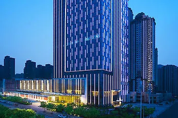 Wanda Vista Zhengzhou Hotel 5*,  China