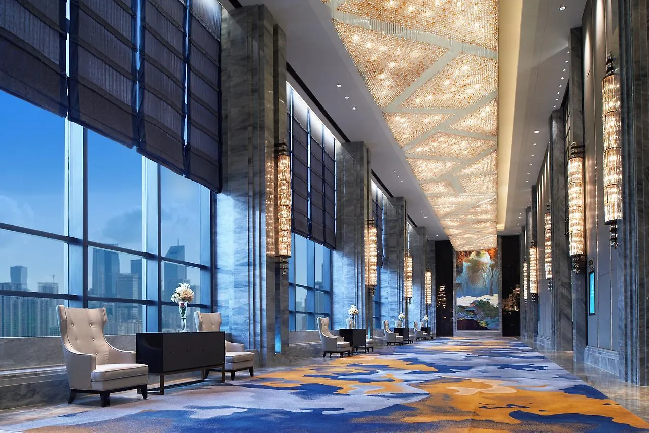 Wanda Vista Zhengzhou Hotel 5*,
